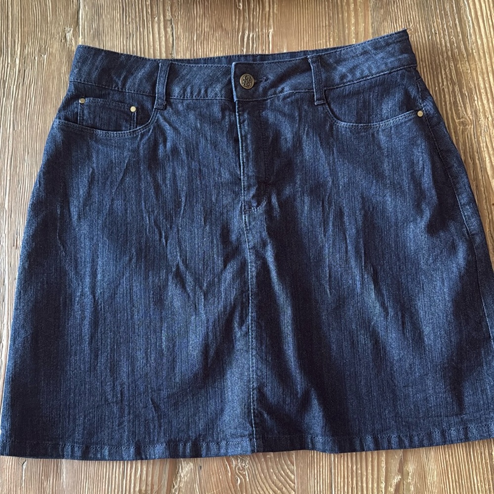 Croft & Borrow Denim Classic FIt Skort size 12 - Picture 1 of 4
